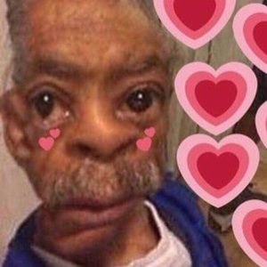 Meet your Posher, Lily